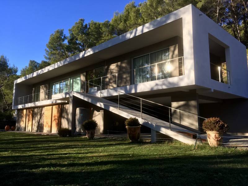 Menuserie Métallique Sur Mesure Sur Aix en Provence, transporte le Rouet, Martigues, Sausset Les Pins