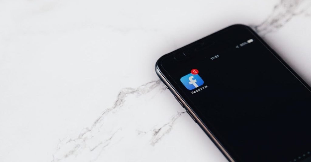 Comment entrer Facebook sans e-mail et mot de passe