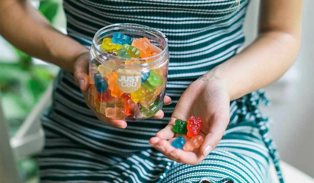 CBD Gummies et produits comestibles | Achetez des gummies CBD premium en ligne sur JustCBD – Just CBD Store