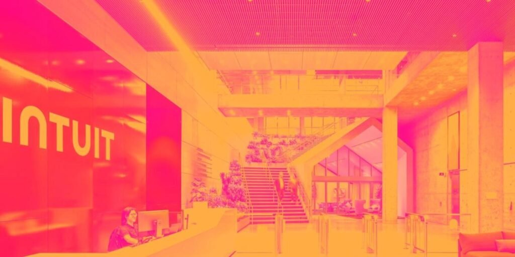 Les actions intuit (intu) se négocient, voici pourquoi Les actions intuit (intu) se négocient, voici pourquoi