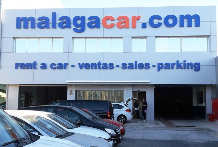 Hiron de voiture de Malaga, Espagne – Aéroport de la voiture de la voiture Malaga