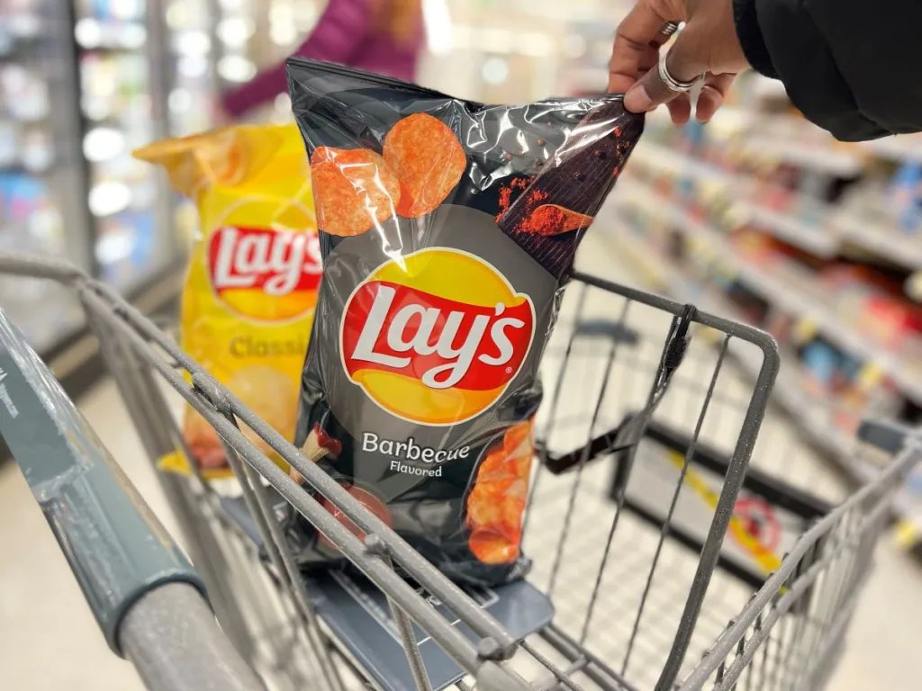 Lay's chips dans un chariot Walgreens