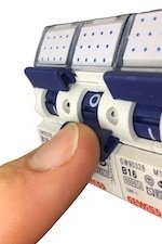 Uitschakelen hele groepenkast