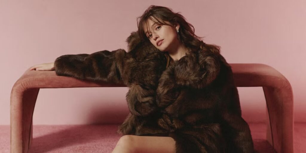 comment Aimee Lou Wood a conquis le monde, un personnage fascinant à la fois comment Aimee Lou Wood a conquis le monde, un personnage fascinant à la fois