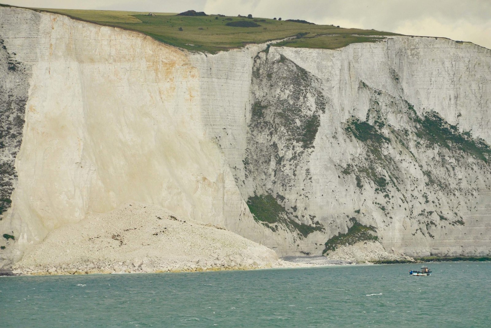 Effondrement falaises de Douvres © Nilfanion - licence [CC BY-SA 4.0] de Wikimédia Commons