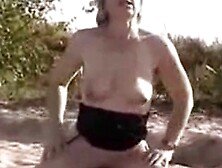 Nude Beach - Exhib amateur mature - j'ai du lait et de la graisse